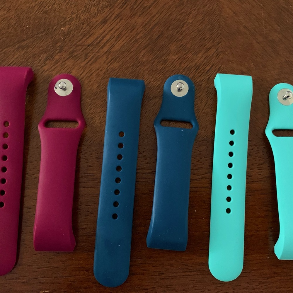 BRAND NEW Fitbit 3 pack wristbands